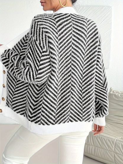 Talbot™ | Monochrome Chic Cardigan