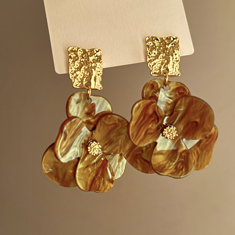 Böhmische Blumenohrringe