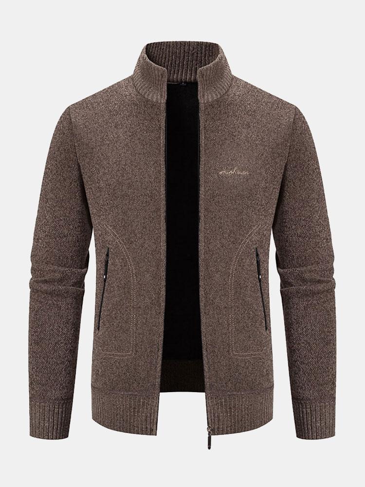 Pullover mit praktischer Reißverschlusstasche