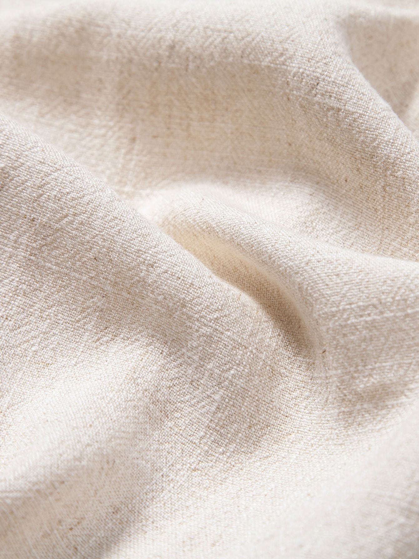 Kurzes V-Ausschnitt Hemd aus Leinen-Rayon-Mischung