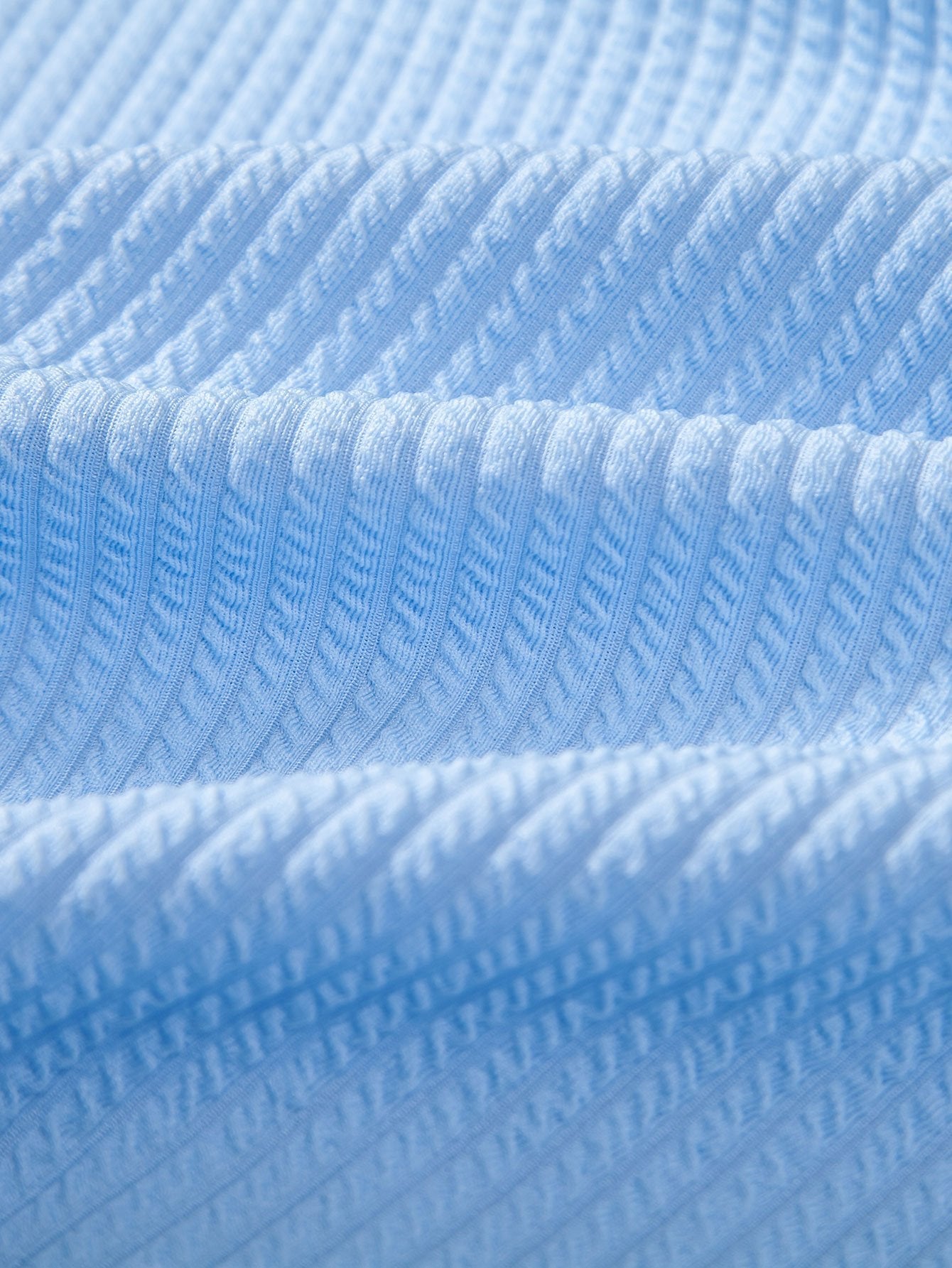 Muscle Fit Rip Shirt mit Knopfleiste