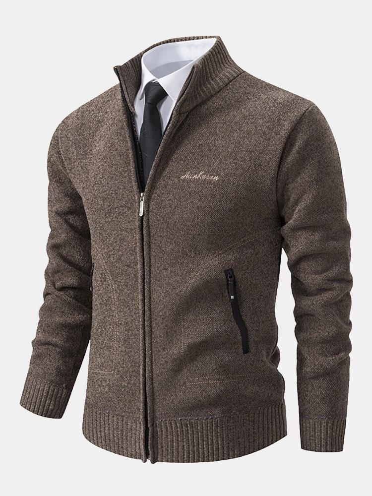 Pullover mit praktischer Reißverschlusstasche