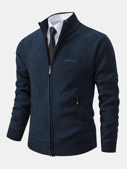 Pullover mit praktischer Reißverschlusstasche