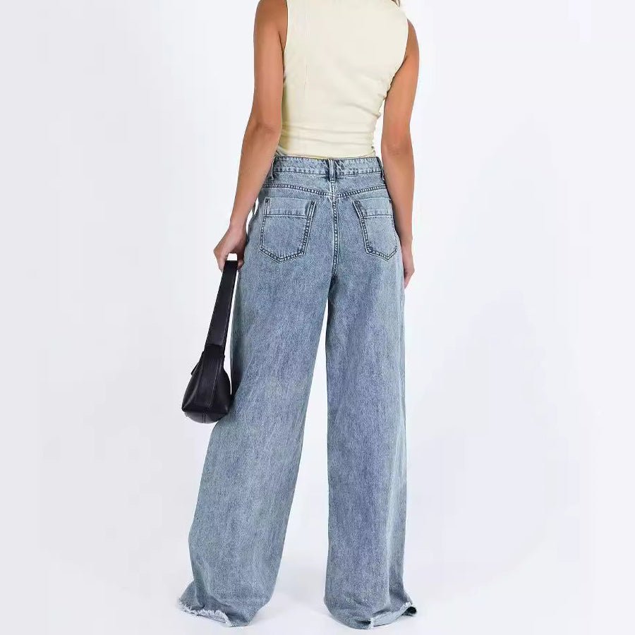 Le Style Élargi Jeans by Amelie Fleur