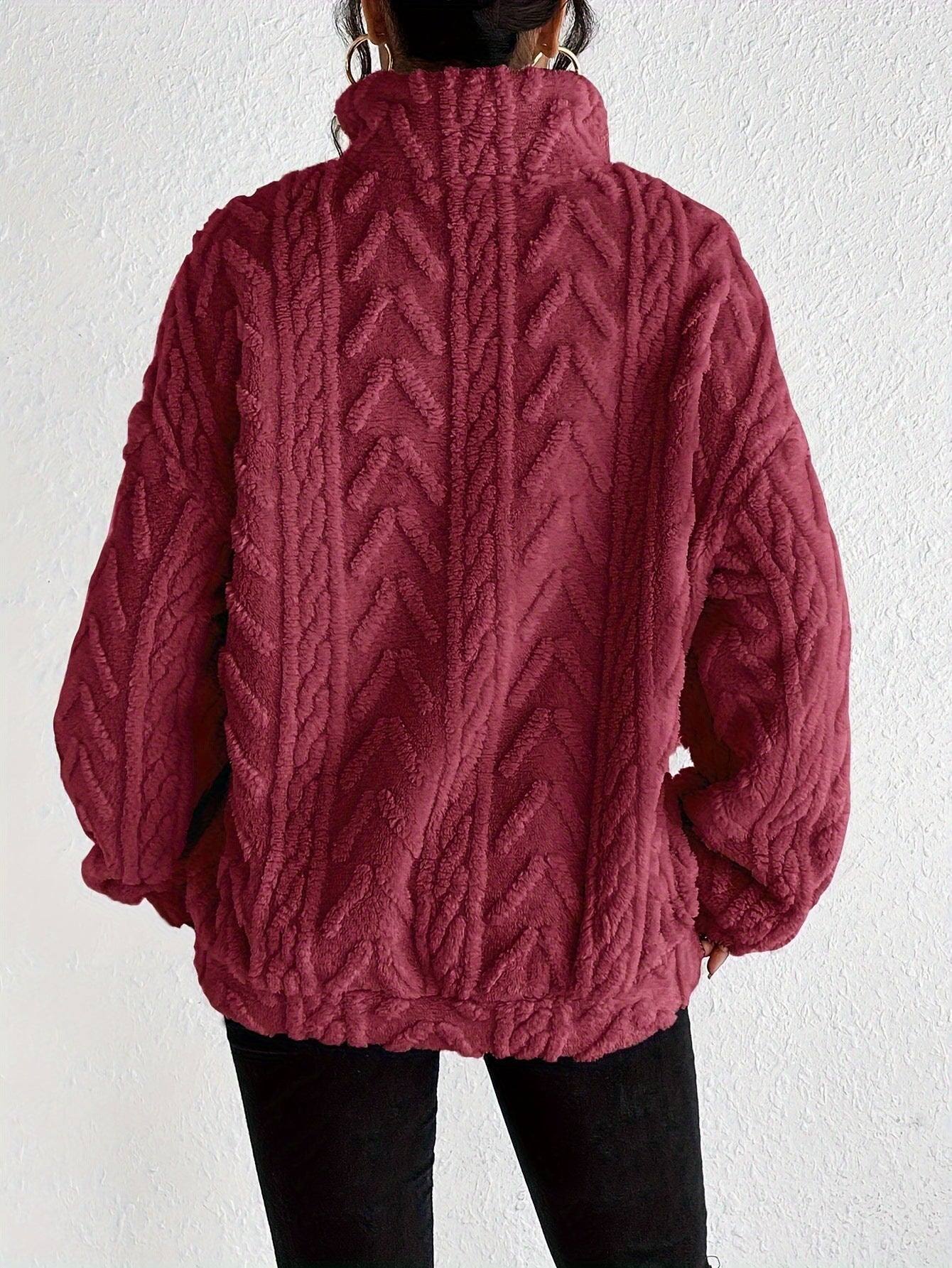 Aila - Flauschiger Zip-Pullover
