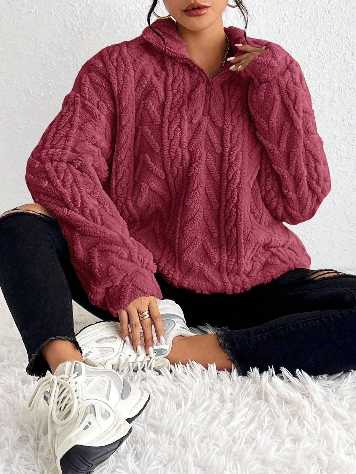 Aila - Flauschiger Zip-Pullover