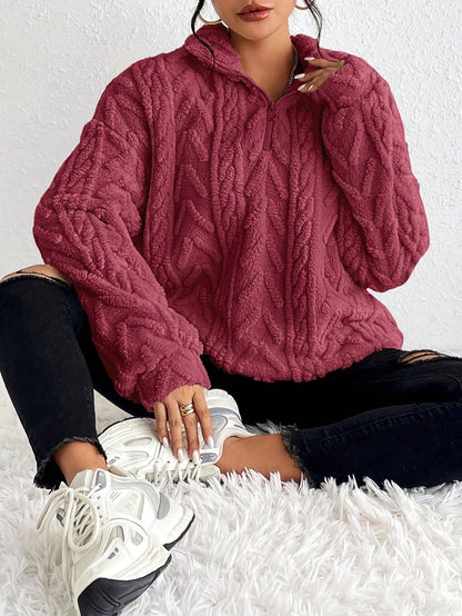 Aila - Flauschiger Zip-Pullover